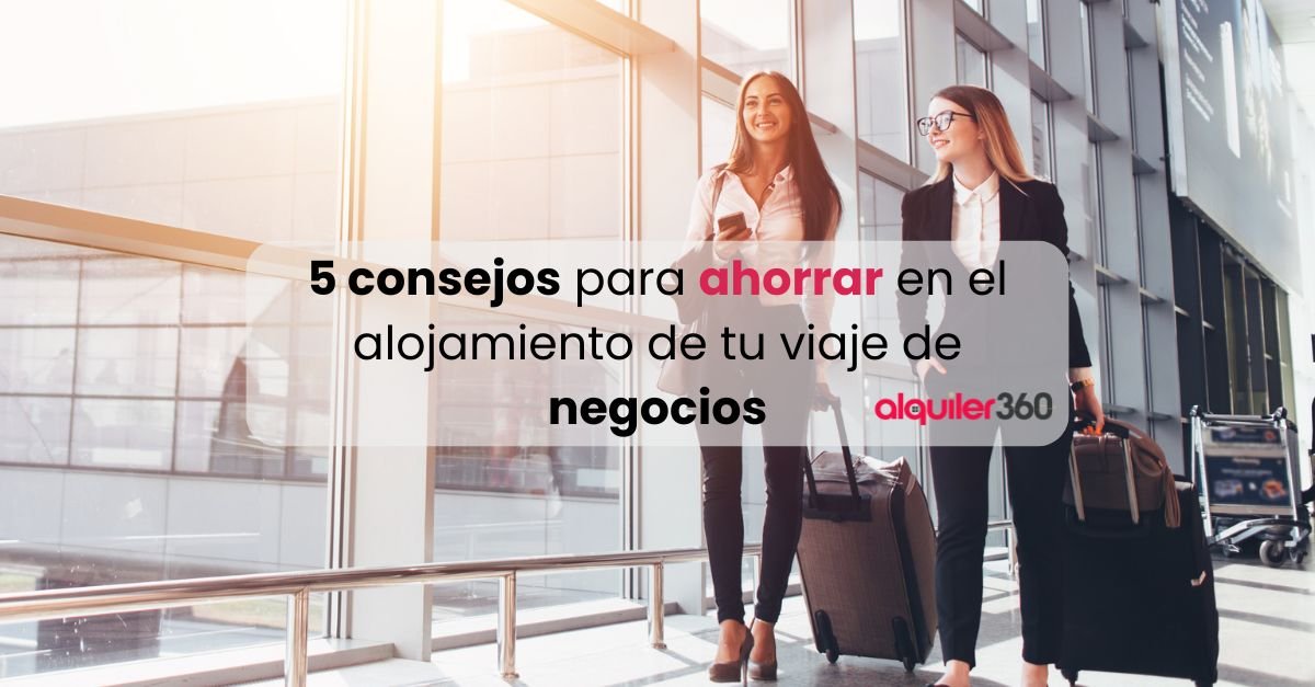 Una imagen que muestre a un empleado en un apartamento corporativo moderno, revisando su laptop junto a una maleta, representando comodidad y profesionalismo en el alojamiento.